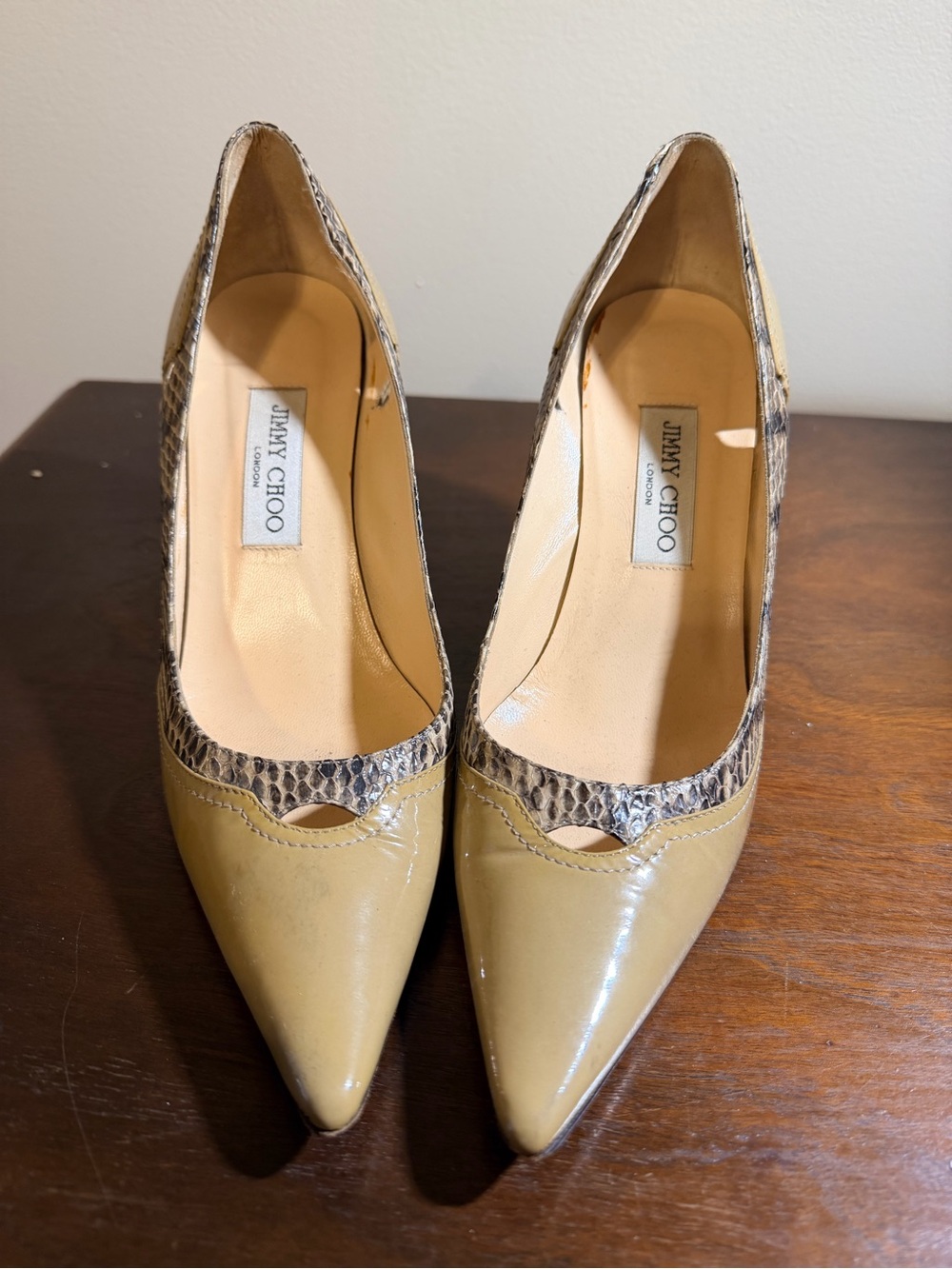 Vintage Jimmy Choo Beige Patent Leather and Snakeskin Pointed Pumps - Size 40 1/